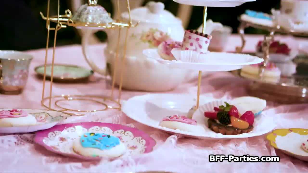 Watch Tea party turns to foursome in Wonderland Porn Video - ePornSup.