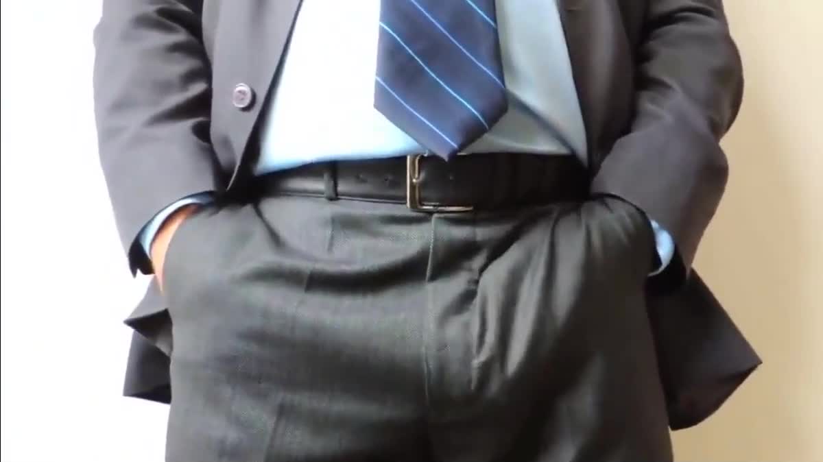 Watch Daddy Bear Boss Unloads in His Suit Porn Video - ePornSup.