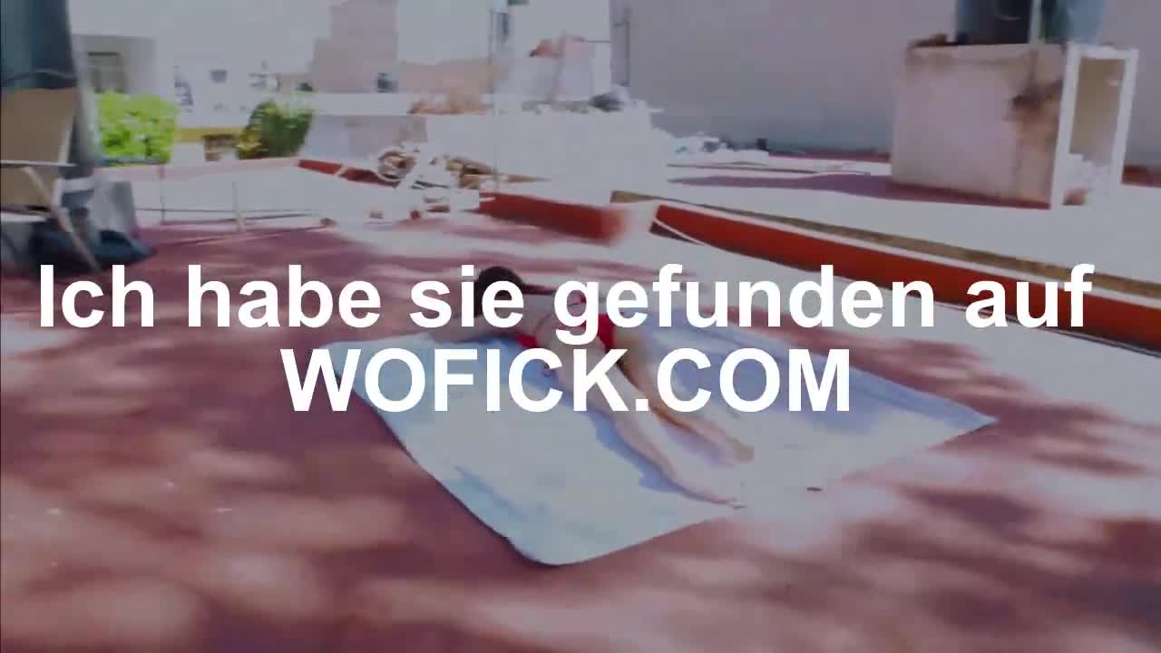 Watch Beim Sonnen liegen uberrascht und gevogelt Porn Video - ePornSup.