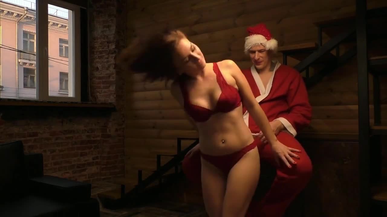 Watch Bad Santa Rewards Girl with Sex for a New Year&#39;s Gift Porn Video - ePornSup.