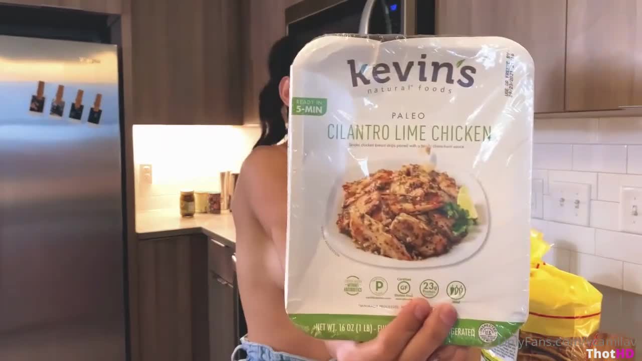 Watch Cocinando desnuda Vcamilav Porn Video - ePornSup.