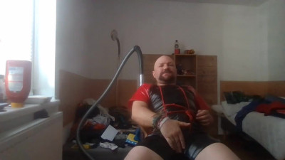 thebitchandy40 peitscht sein Penis aus