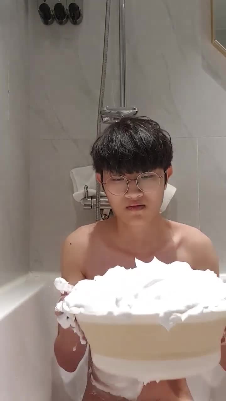 Watch Shaving cream fetish video play in bathtub(by wamlover associal) Porn Video - ePornSup.