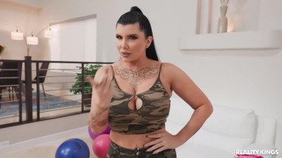 Romi Rain, Alex Jones - Drilling The Slutty Sergeant