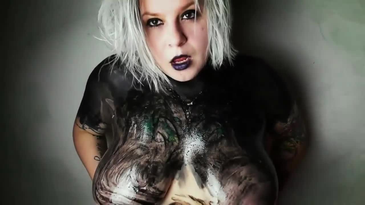 Watch Big-Bodied Blonde Goth Babe&#39;s Solo Cam Show Porn Video - ePornSup.