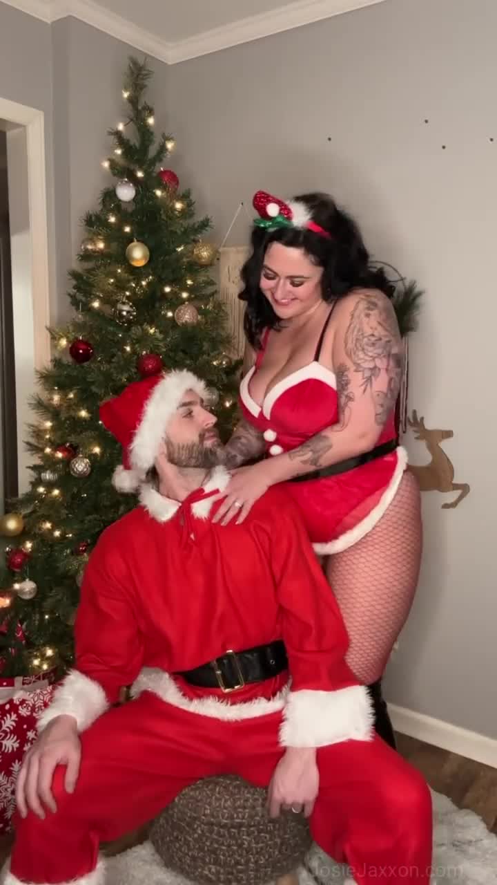 Watch Josie jaxxon fucks with santa Porn Video - ePornSup.