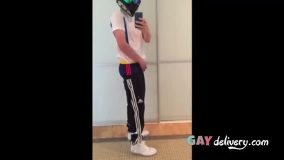 Twink Handjob Amateur Video - Sehr Geil