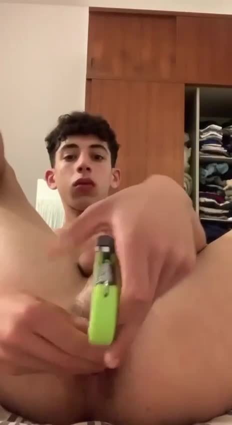 Watch Twink juega con su culo Porn Video - ePornSup.