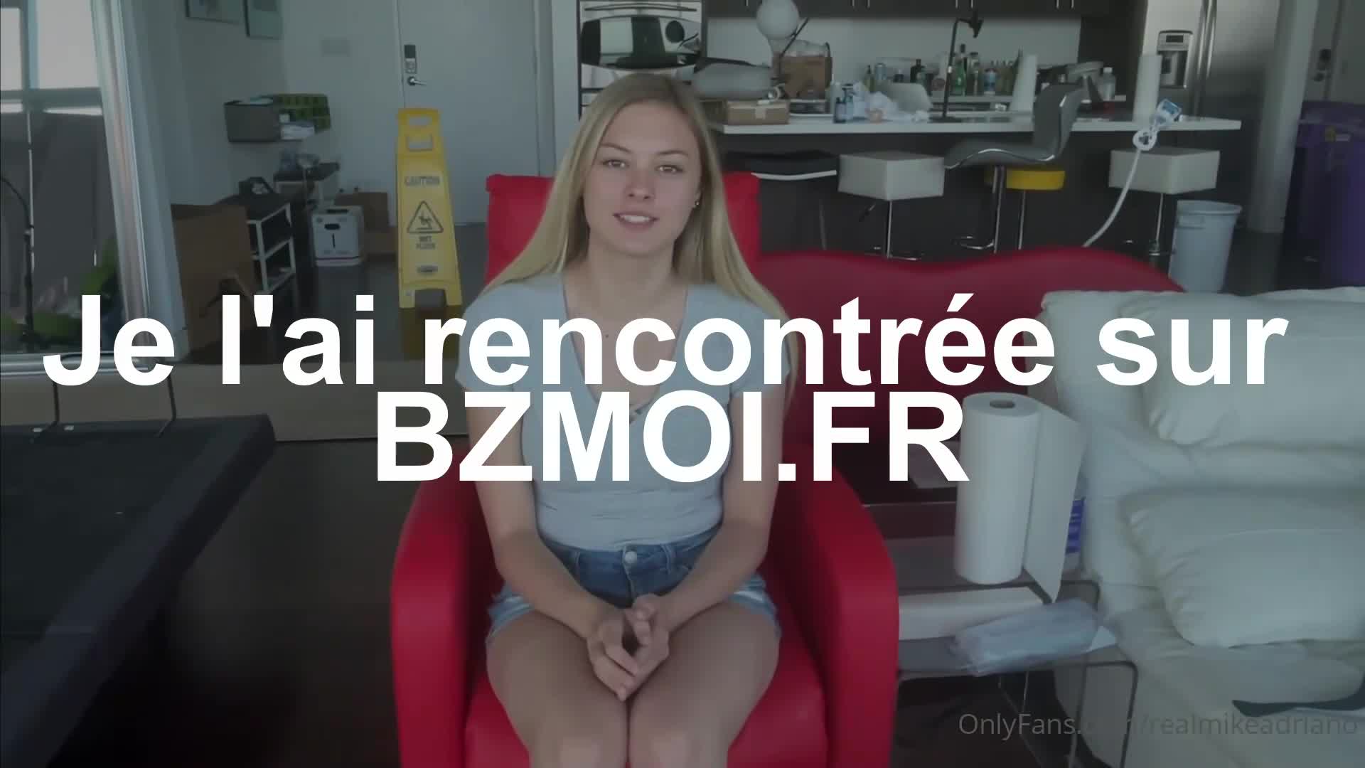 Watch Cette belle blonde prend une grosse bite et jouit Porn Video - ePornSup.