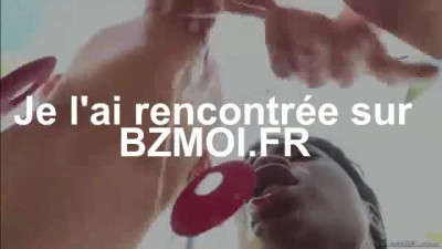 Les filles se lechent l'anus pour mieux se faire enculer en trio